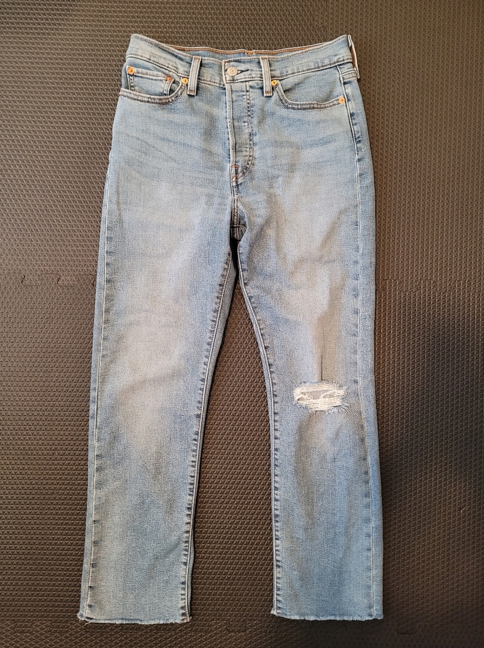 Levi's Light Blue Straight Leg Jeans - Picture 2 of 8